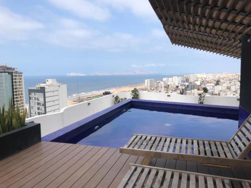 Magdalena del Mar Apartamento | Albano, Ocean view and pool near Miraflores and airport