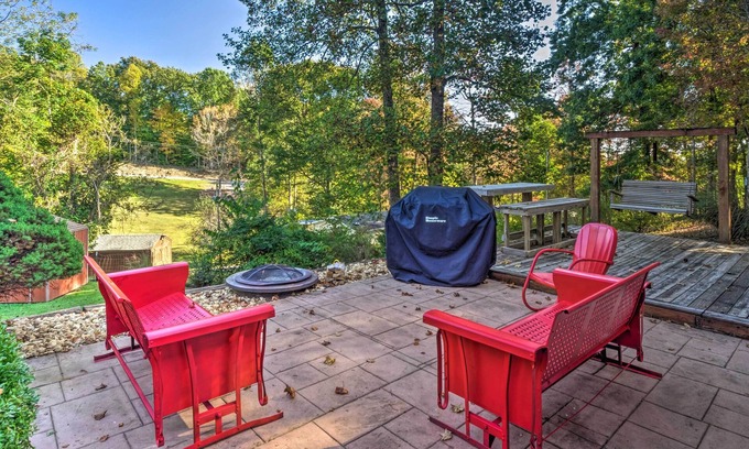 Albany Casa | Albany Home < 1 Mi to Dale Hollow Lake!