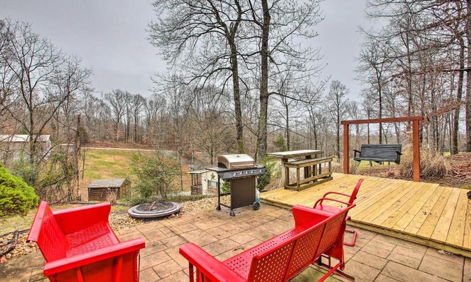 Albany Casa | Albany Home Less Than 1 Mi to Dale Hollow Lake!
