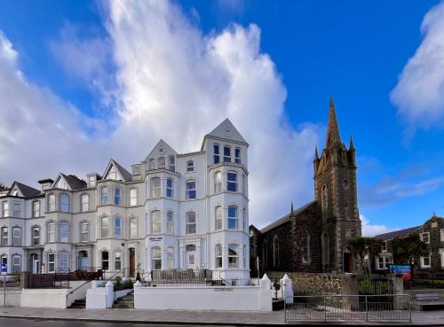 Portrush Hotel | Albany Lodge