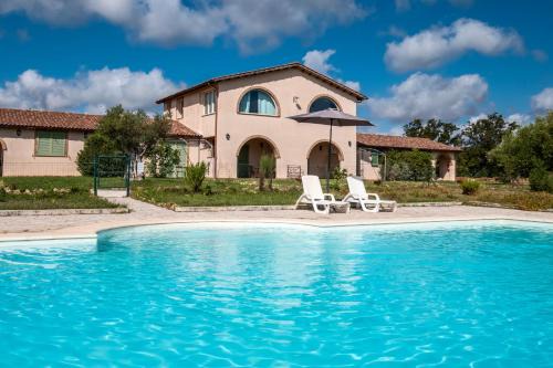 Manciano Casa | Albergo Pietriccio Rosso