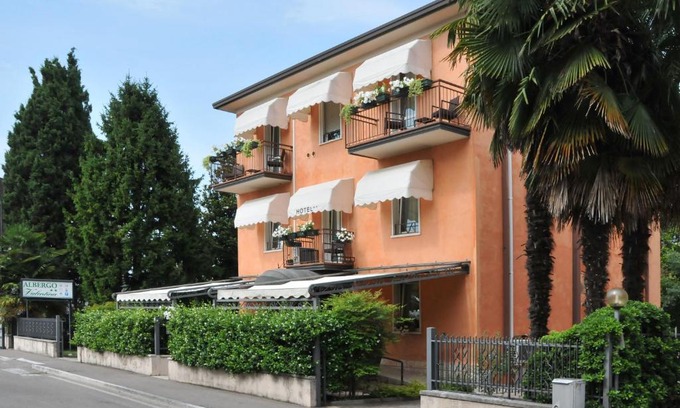 Peschiera del Garda Hotel | Albergo Valentina