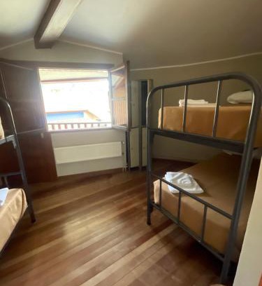 Aciera Hostal | Albergue de Aciera