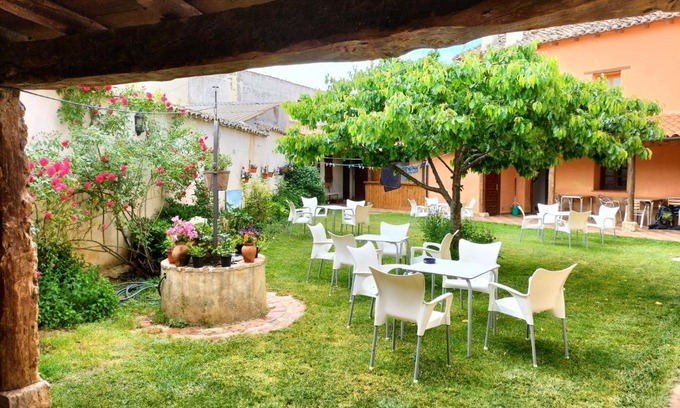 Villalcazar de Sirga Hostal | Albergue Don Camino