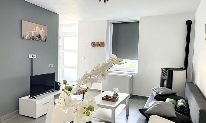 Ransart Casa | Albert 18 Brussels-charleroi-airport
