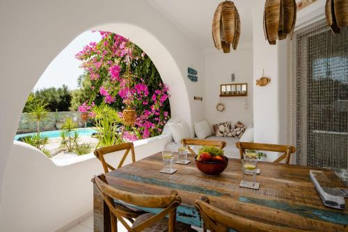 Agios Prokopios Casa | Albion, Cosy Two Storey Apartment, Stelida Naxos