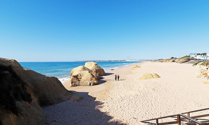 Gale Apartamento | Albufeira Delight With Pool by Homing