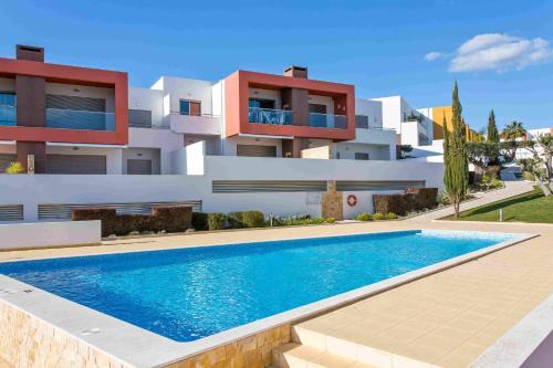 Vale de Parra Apartamento | Albufeira Sunny Apartment 3 With Pool by Homing