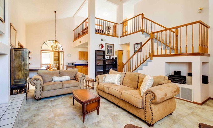 Paradise Hills Civic Cabaña | Albuquerque Home w/ Spacious Yard & Fire Pit!