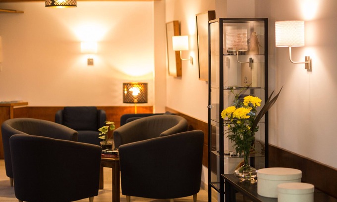 Ponta Delgada Hotel | Alcides