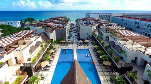 Centro de Playa del Carmen Apartamento | Aldea Thai Downtown Oceanview Residences