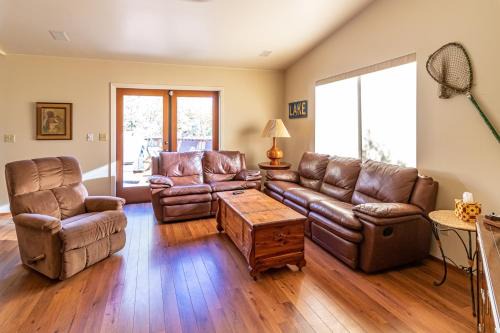Bass Lake Casa | Alder Lake View Lodge