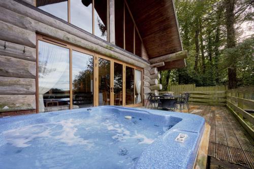 Thurstonfield Casa | Alder Lodge with Hot-tub