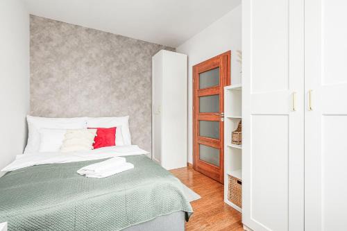 Ursynow Apartamento | Aleja Komisji Edukacji Narodowej- P&O Apartments