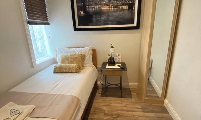 South Shore Hotel | Alexander Hotel