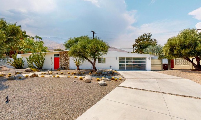 Racquet Club Estates Casa | Alexander in the Sun Permit# 3875
