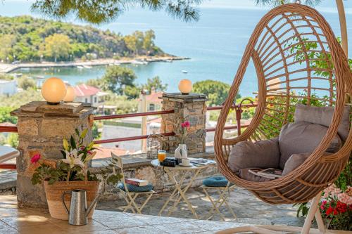 Volos Casa | Alexander's