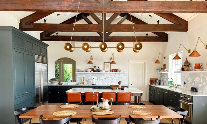 Cloverdale Otro | Alexander Valley Farmhouse - 4 bedroom, 4 baths luxury retreat
