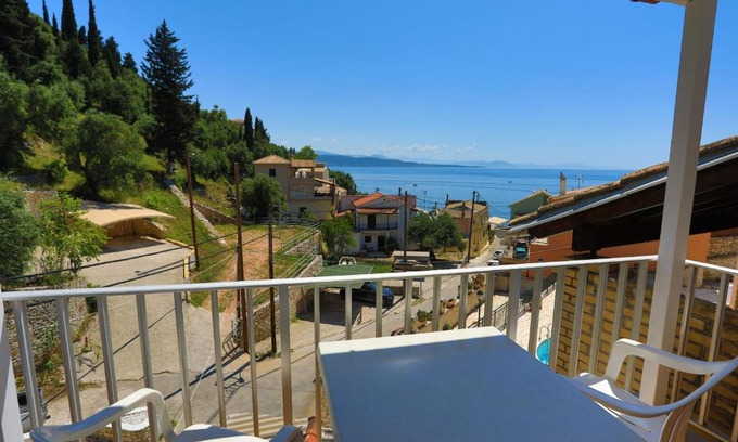 Katavolos Apartamento | Alexandra Apartment