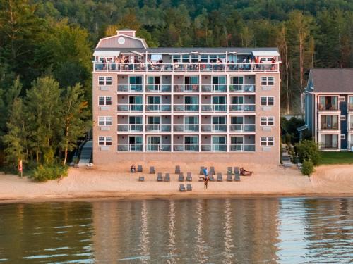 Traverse City Hotel | Alexandra Inn