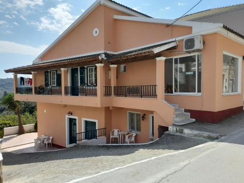 Peroulades Apartamento | Alexandros Apartment