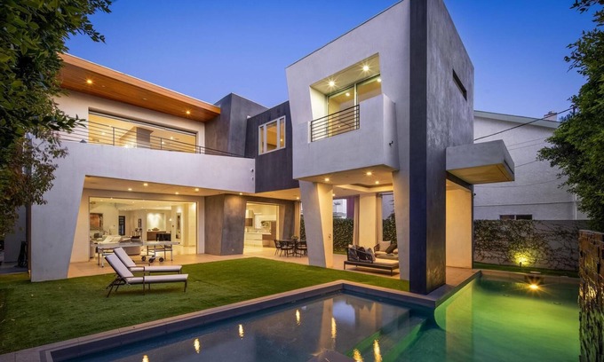 Beverly Grove Casa | Alfred Villa