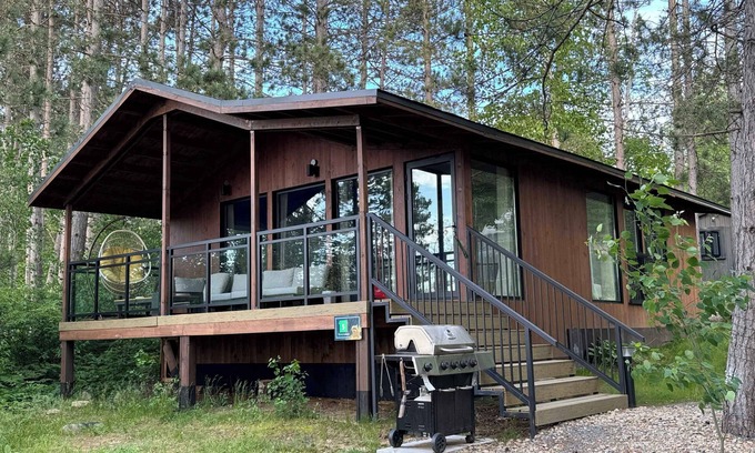 South Algonquin Cabina | Algonquin's Edge Resort | Waterview 5