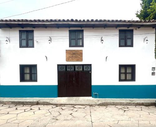 Barrio del Cerrillo Hotel | Alhambra Hotel - San Cristóbal de las Casas