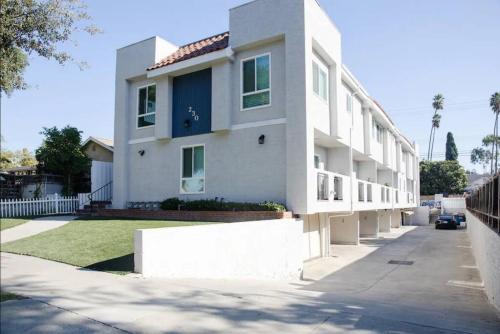 Alhambra Apartamento | Alhambra 5 Unit Apartment Complex!