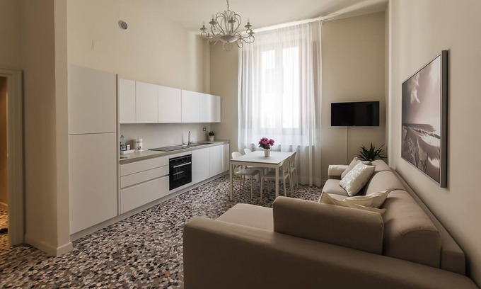 Ravenna Apartamento | Alighieri Theatre charming suite