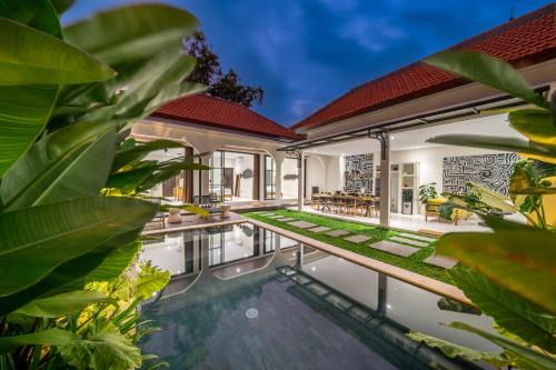 Umalas Villa | Alisa 4 - Brand New Villa with Breathtaking Garden Views - Expansive Pool - 4 Luxury Bedrooms