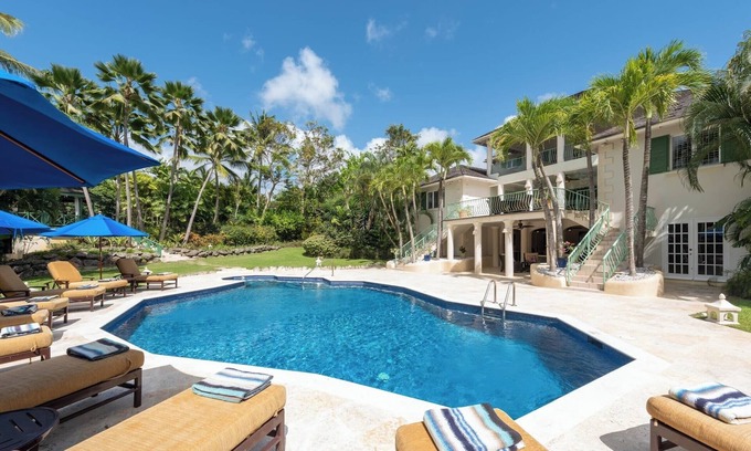Halcyon Heights Villa | Aliseo Summary: This
