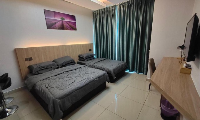 Gua Musang Apartamento | Alish Studio Apartment with Pool, Netflix, Wifi