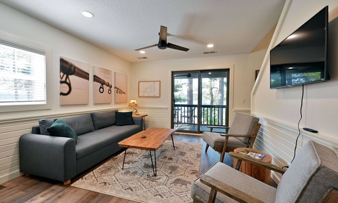 Webb Lake Condominio | All 4 lakefront condos! Private beach, dock, sauna, club room, decks.