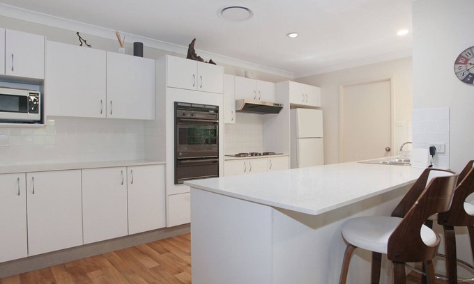 Hawks Nest Casa | All Decked Out - Wheelchair Access