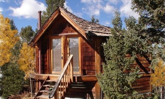 Cripple Creek Cabaña | All Fees Included-Romantic Mountain Getaway Honeymooner Cozy Cottage w/ Hot tub.