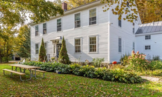 Bread Loaf Apartamento | All guest rooms in Chipman Inn- Your classic B&B in Vermont