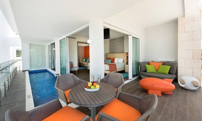 Punta Cana Apartamento | ALL-INCLUSIVE Luxe Suite with Plunge Pool & Expansive Terrace; Premium Benefits