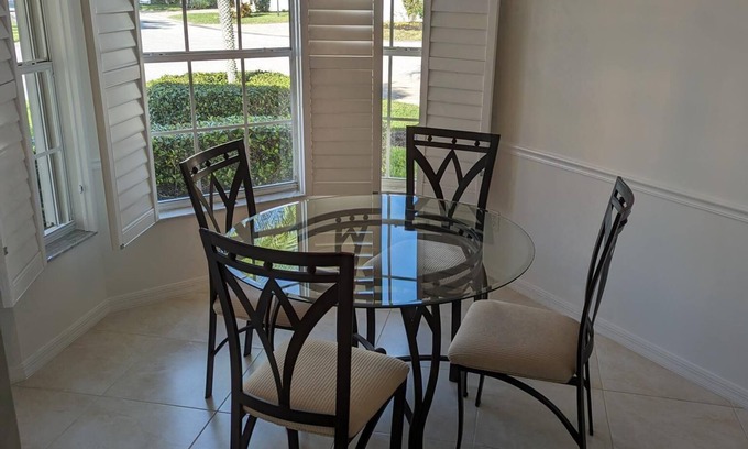 Imperial Golf Estates Casa | All new inside. 1 mile to beach. Gated comunity with pool/tennis courts. Quiet.