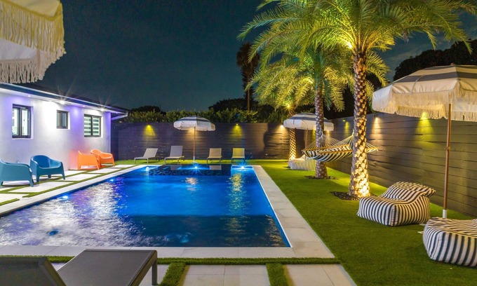 Golden Glades Casa | All New Modern Home in Miami Near Beaches