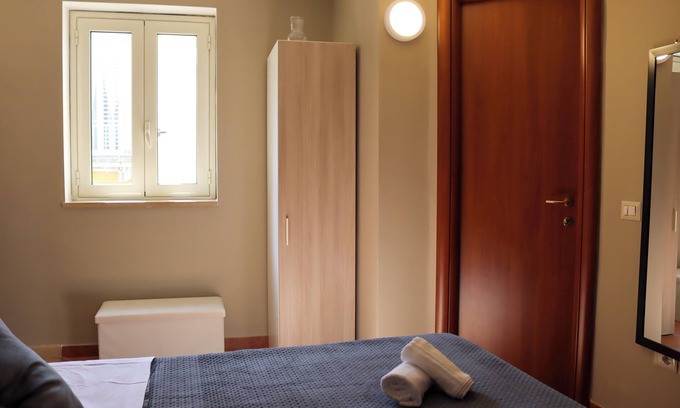 Centro Storico Apartamento | All'Ombra Della Reggia