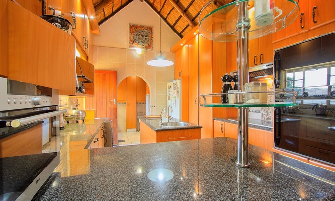 Kempton Park Casa | All Over Africa Guest House