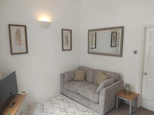 Stamford Casa | All Saints 2 bed Apartment in central Stamford with Parking