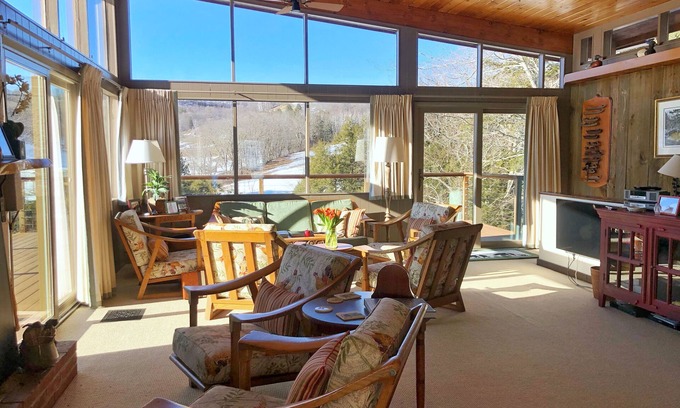Woodstock Casa | All Season, Open plan contemporáneo con unas vistas impresionantes