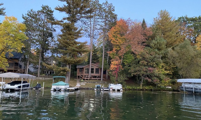 Balsam Lake Cabina | All seasons cabin getaway