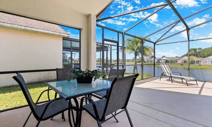 Eagle Pointe South Casa | This house is a 4 bedroom(s), 2 bathrooms, located in Kissimmee, FL.