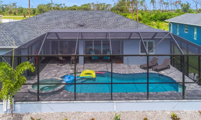 Pine Valley Casa | Nicest home in Rotonda! New home with spa, on canal with dock- so many amenities