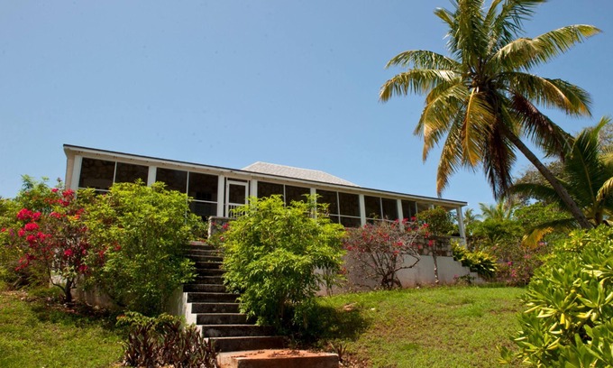 Governor's Harbour Casa | Allamanda House by Eleuthera Vacation Rentals
