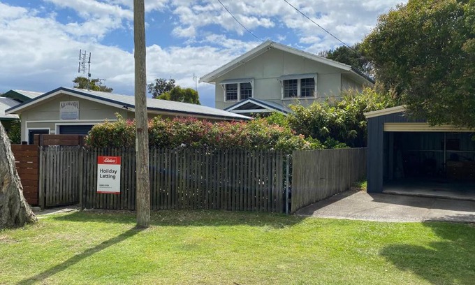 Crescent Head Casa | Allamanda House, 3 Willow Street