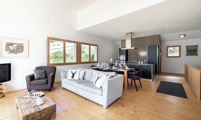 Engadin Scoul Apartamento | 12 calificaciones de "e-domizil": 4. 82 de un máximo de 5.0 puntos